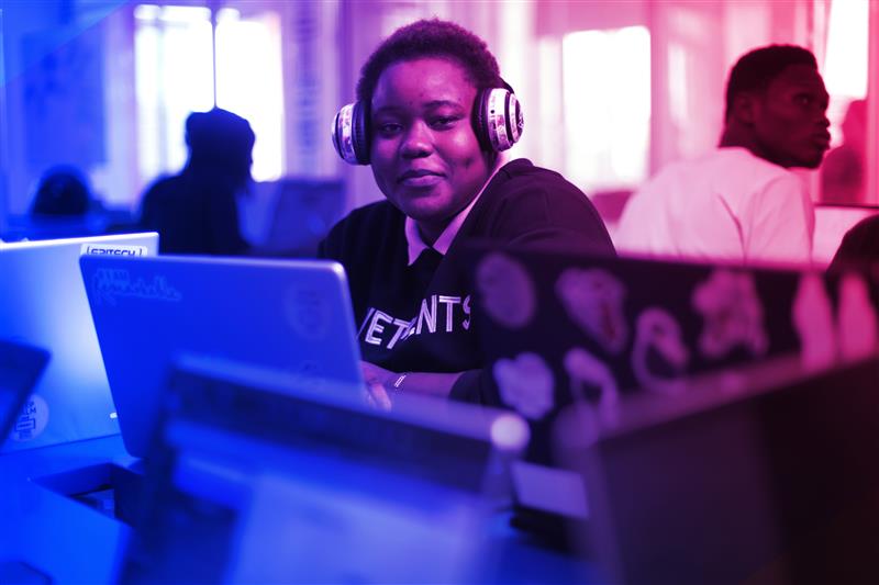 BACHELOR TECH & BUSINESS